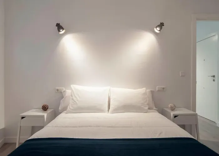 Moderno En Plaza Merced Lejlighed Málaga