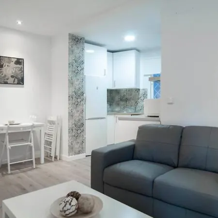 Moderno En Plaza Merced Appartamento Málaga